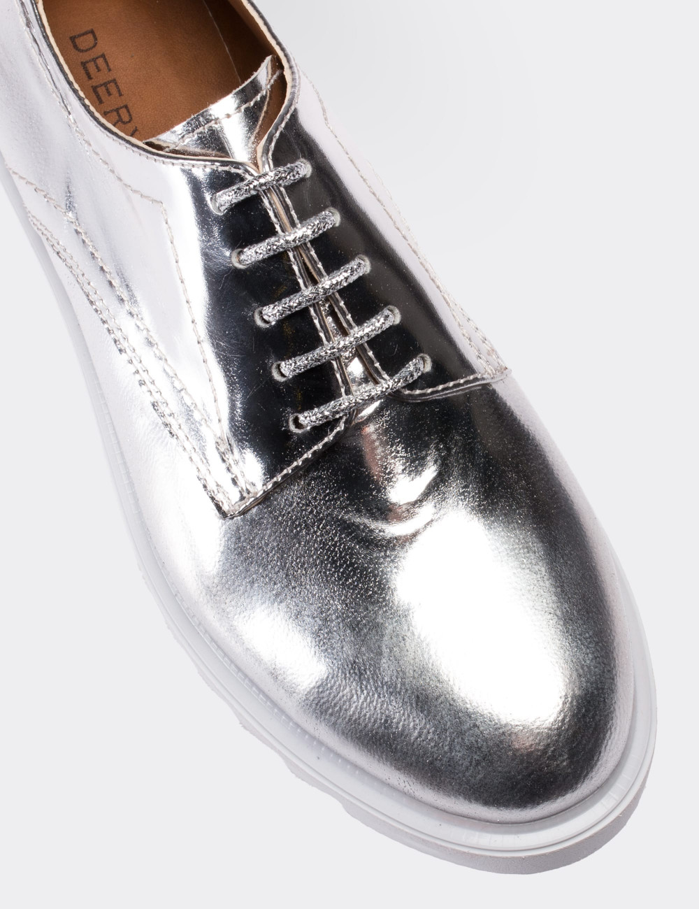 Hakiki Deri Gümüş Rengi Günlük Kadın Ayakkabı - 01430ZGMSP02