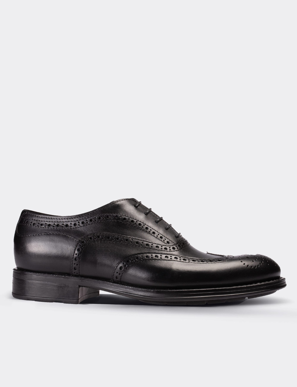 Hakiki Deri Siyah Klasik Erkek Ayakkabı - 01511MSYHC02