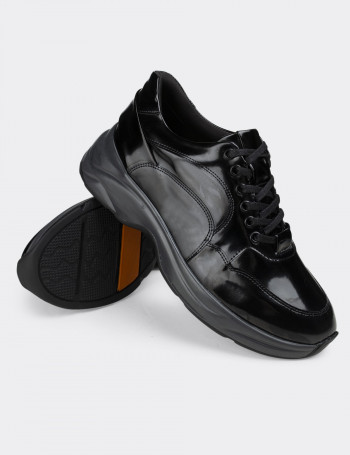 Siyah Açma Sneaker Kadın Ayakkabı - 01817ZSYHT02