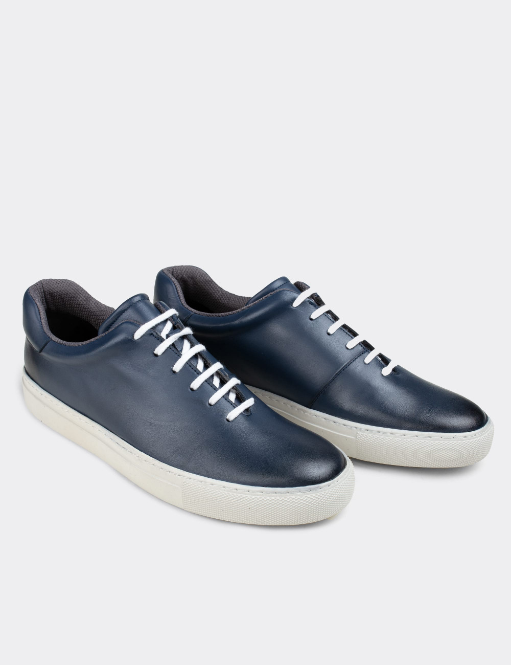 Hakiki Deri Mavi Sneaker Erkek Ayakkabı - 01823MMVIC01