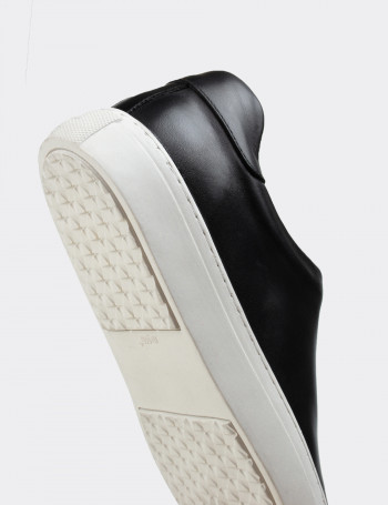Hakiki Deri Siyah Sneaker Erkek Ayakkabı - 01823MSYHC01