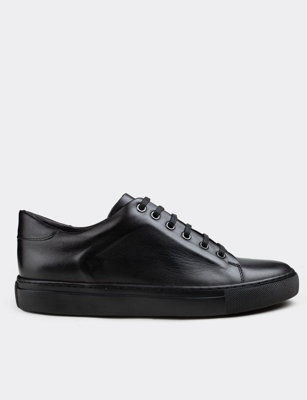 Hakiki Deri Siyah Sneaker Erkek Ayakkabı - 01833MSYHC02