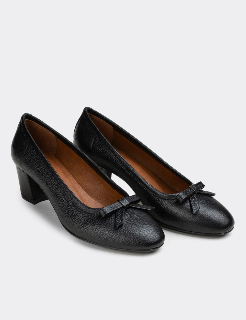 Hakiki Deri Siyah Günlük Kadın Ayakkabı - E1471ZSYHC02