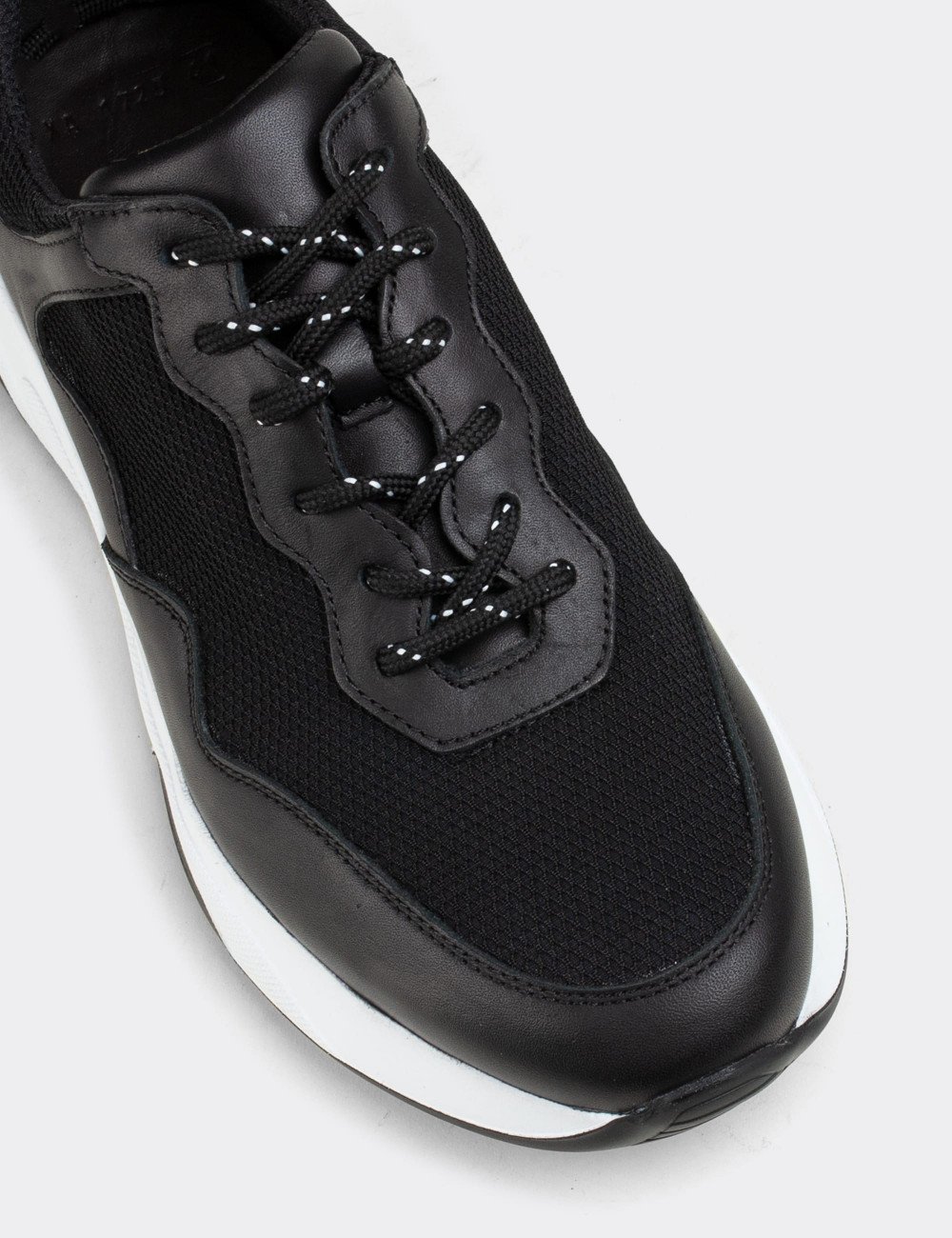 Hakiki Deri Siyah Sneaker Erkek Ayakkabı - 01725MSYHE03