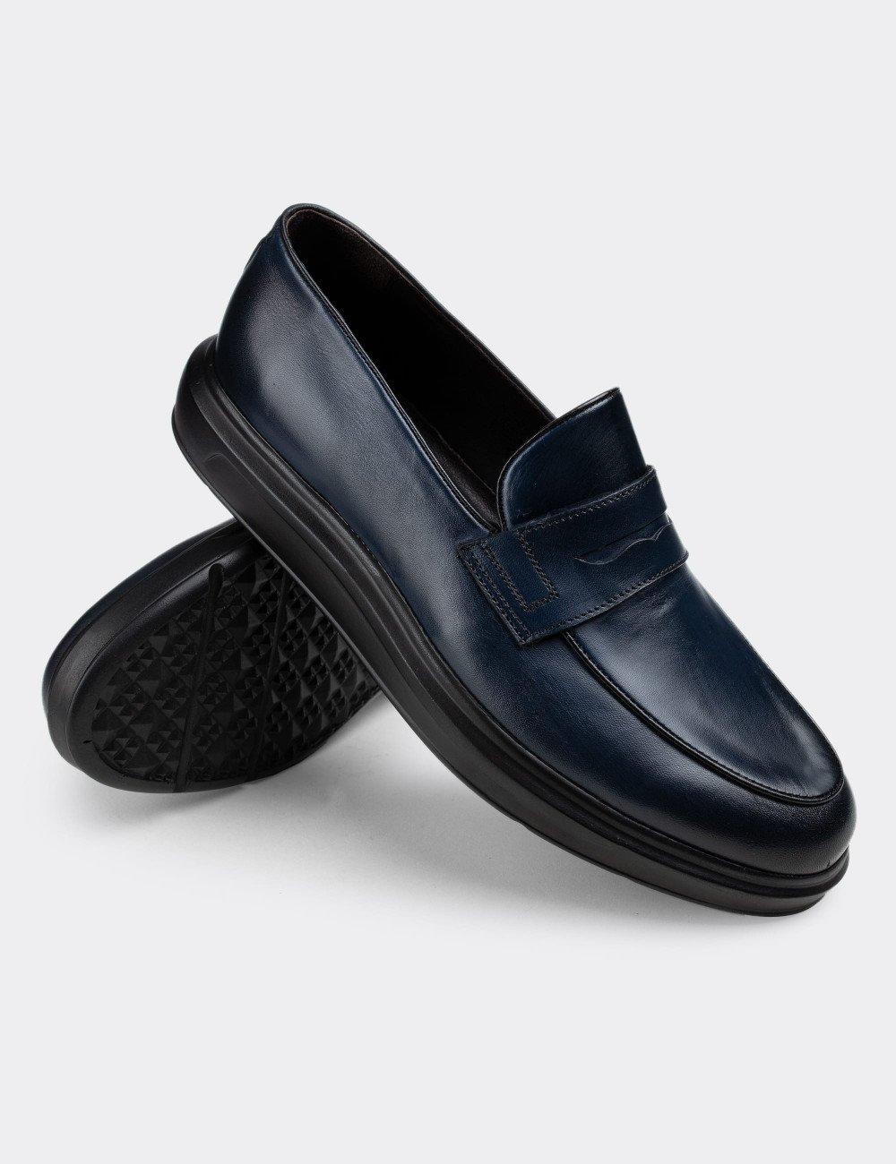 Hakiki Deri Mavi Loafer Erkek Ayakkabı - 01839MMVIP01
