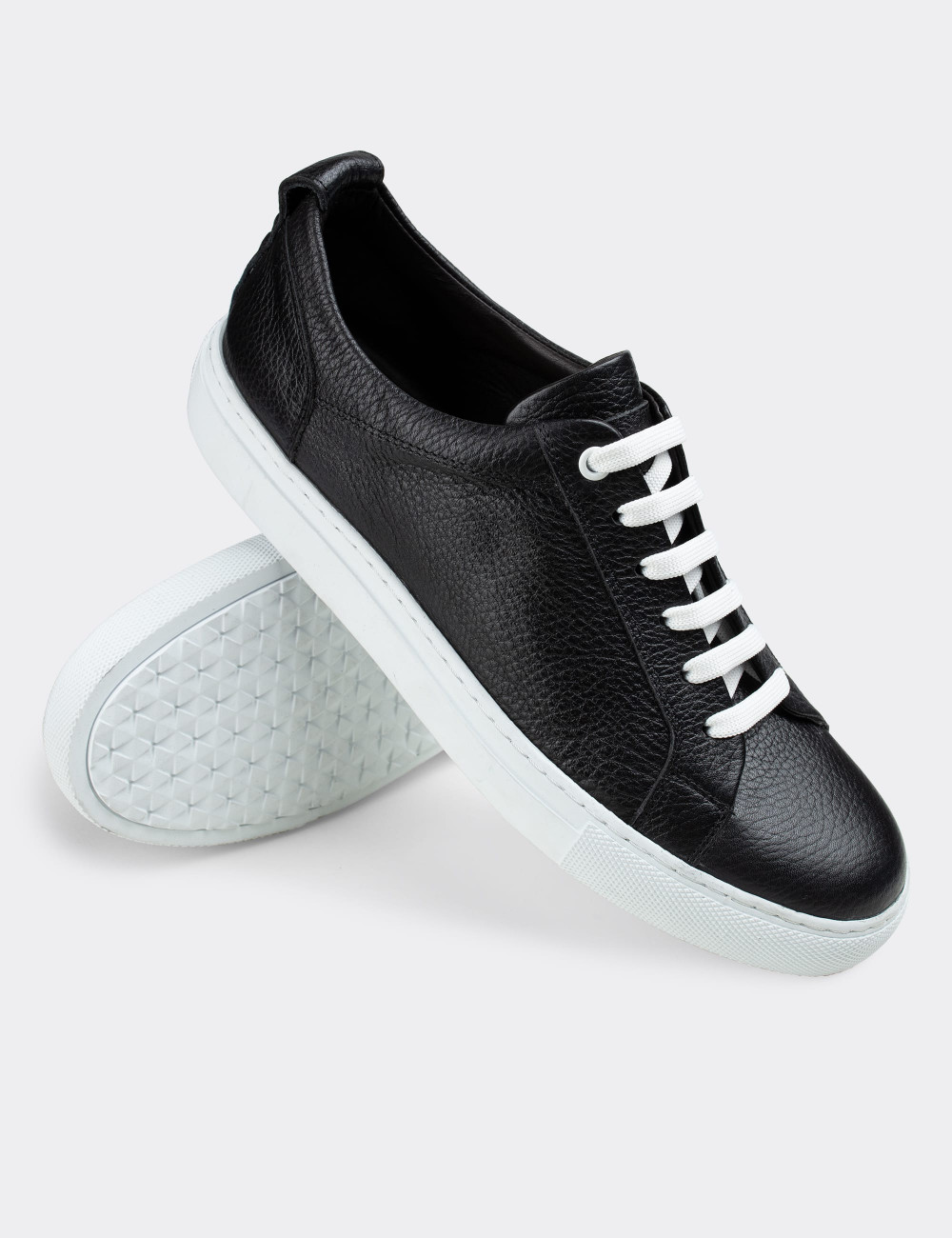 Hakiki Deri Siyah Sneaker Erkek Ayakkabı - 01837MSYHC01