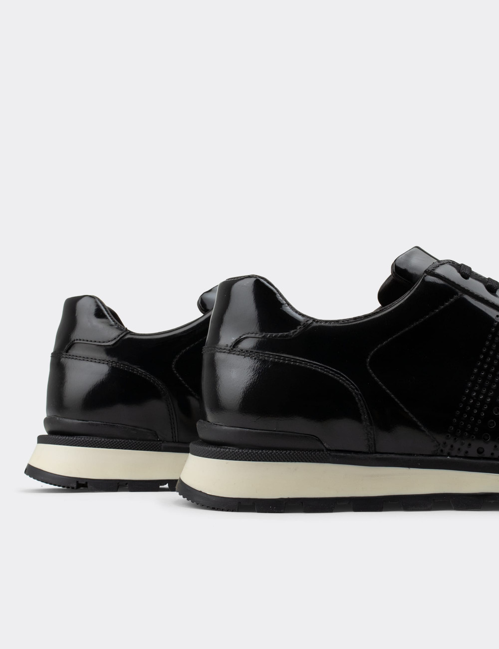 Hakiki Deri Siyah Sneaker Erkek Ayakkabı - 01738MSYHT03