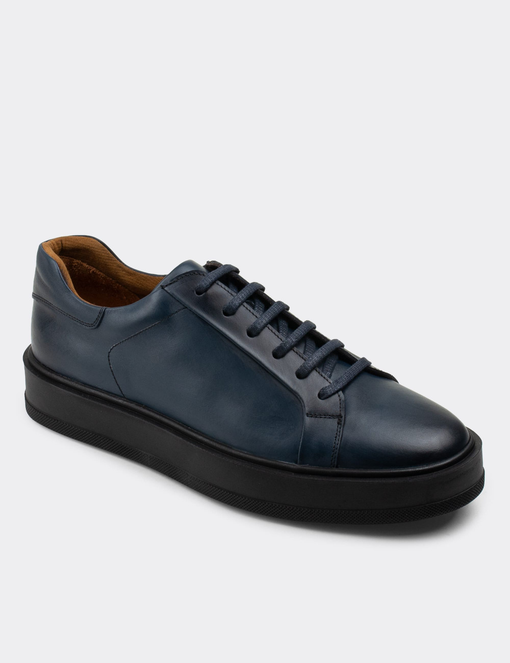 Hakiki Deri Mavi Sneaker Erkek Ayakkabı - 01829MMVIP01