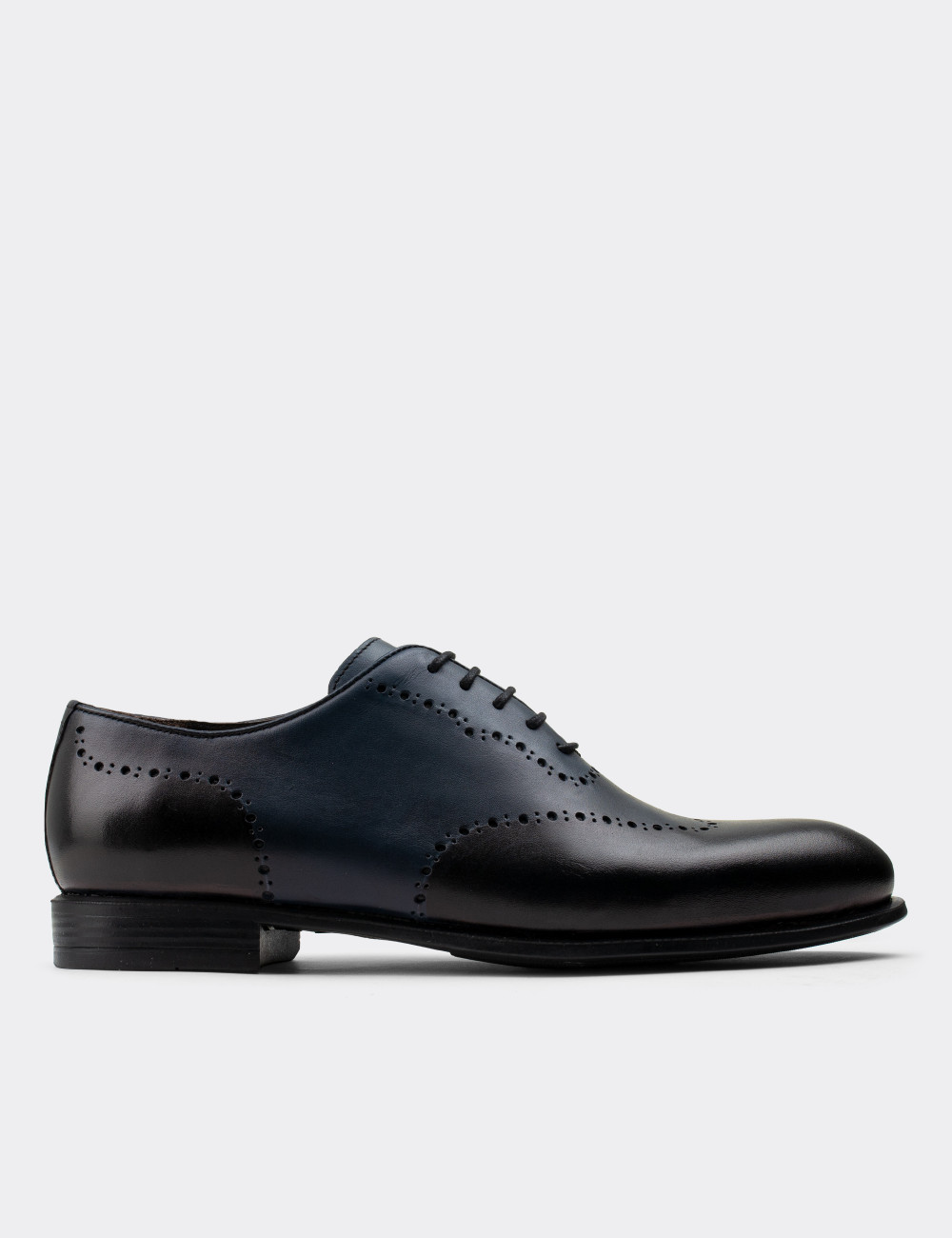Hakiki Deri Özel Üretim Lacivert Klasik Erkek Ayakkabı - 01684MLCVC01