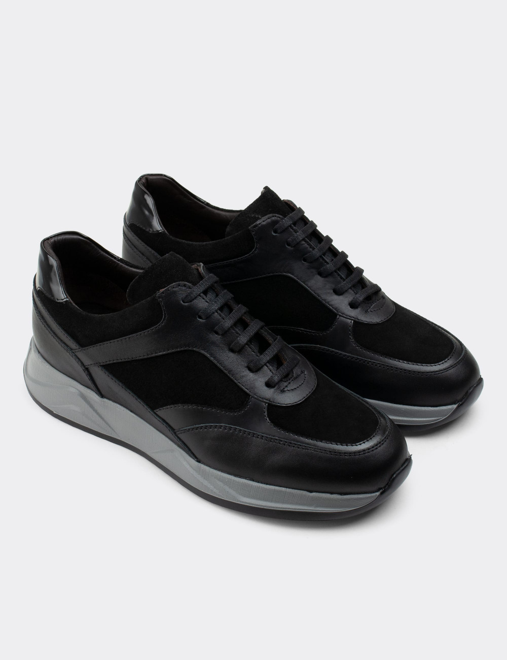 Hakiki Deri Siyah Sneaker Erkek Ayakkabı - 01892MSYHE01