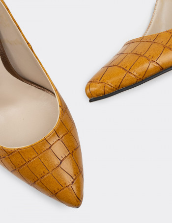 Sarı Kroko Stiletto Kadın Topuklu Ayakkabı - 02029ZSRIM05