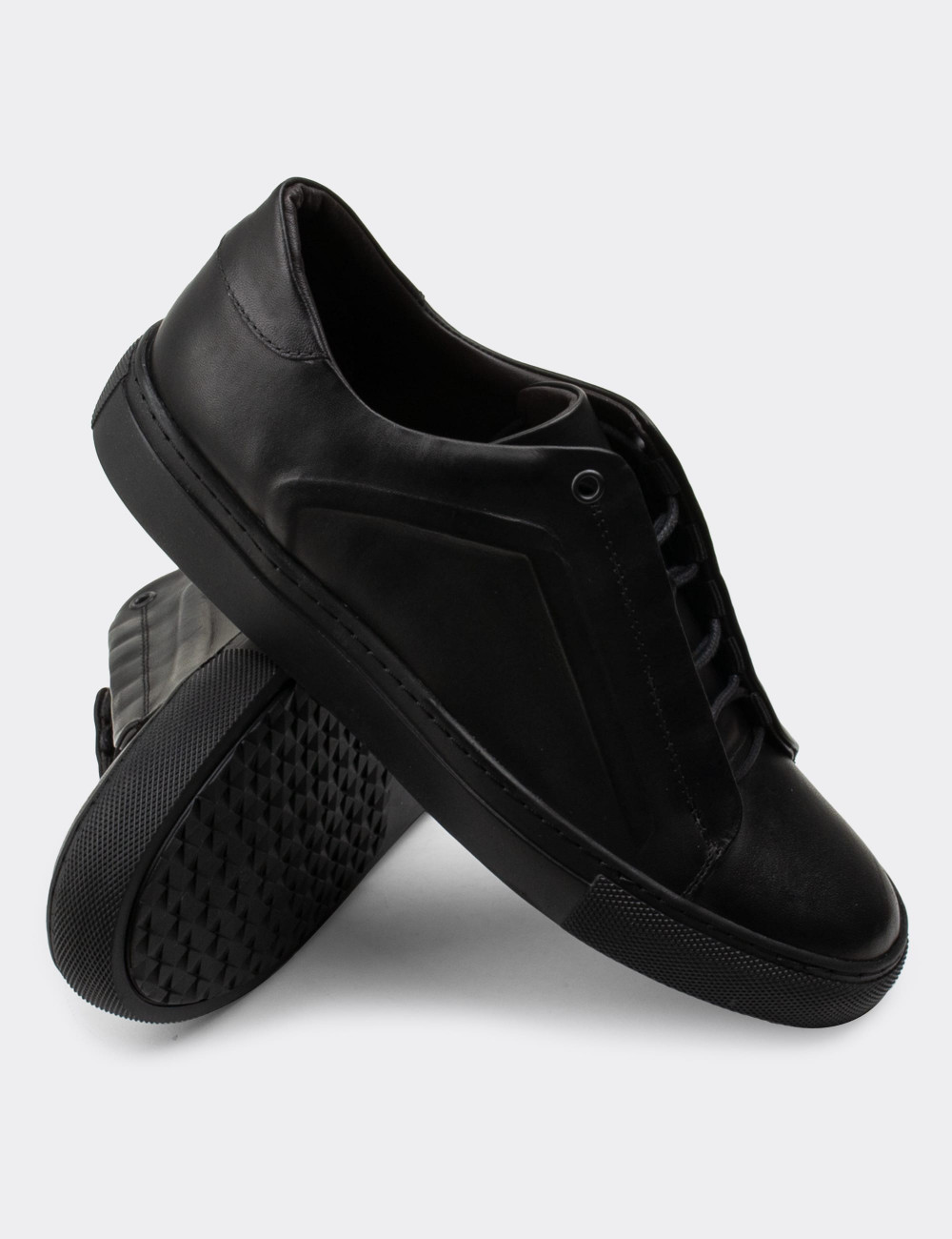 Hakiki Deri Siyah Sneaker Erkek Ayakkabı - 01831MSYHC01
