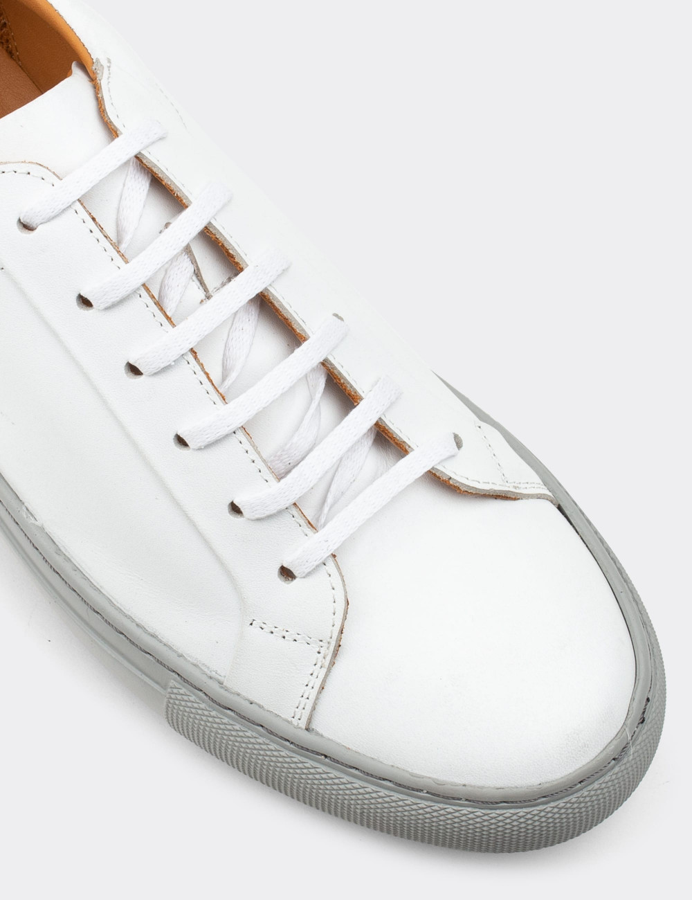 Hakiki Deri Beyaz Sneaker Erkek Ayakkabı - 01829MBYZC07