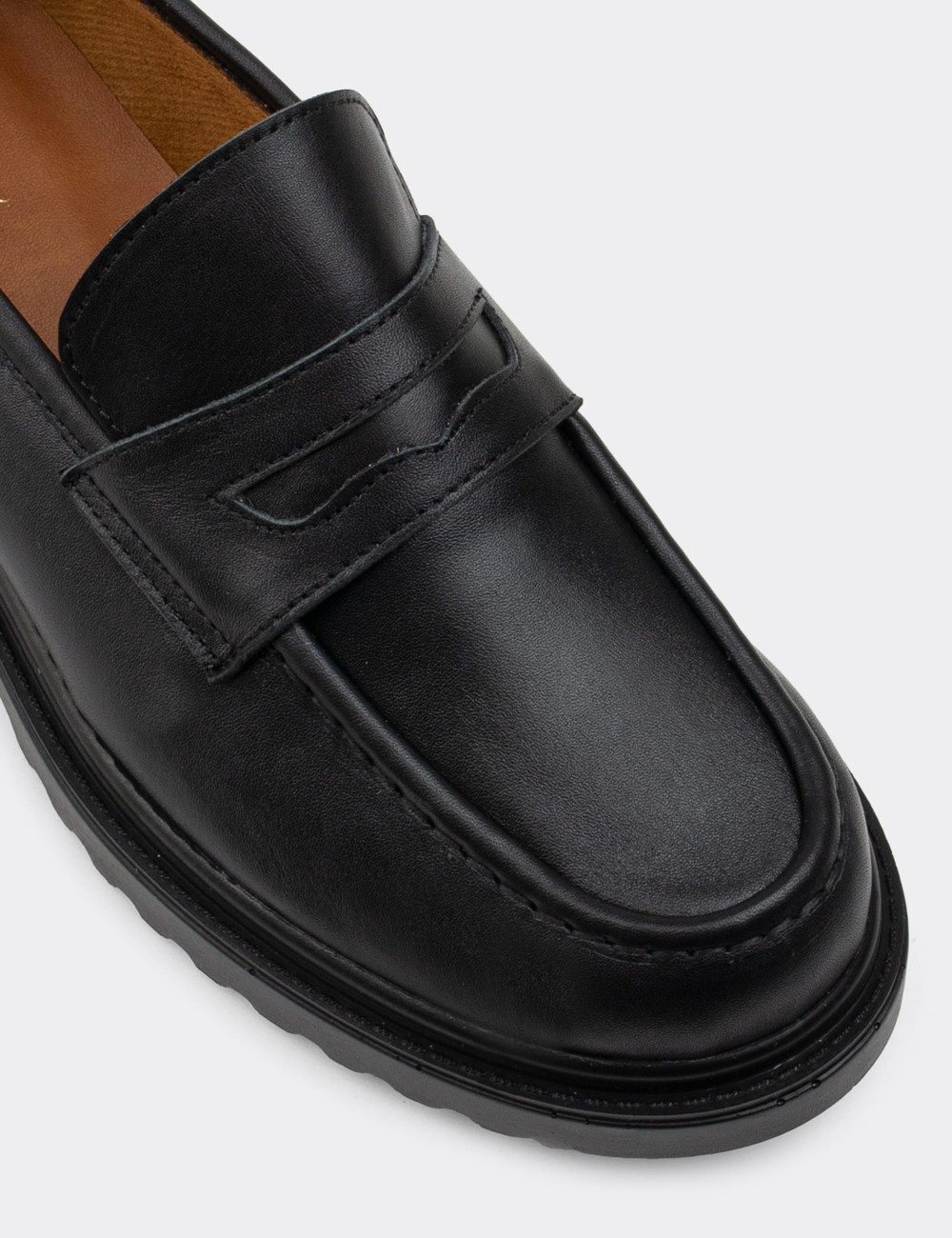 Hakiki Deri Siyah Loafer Kadın Ayakkabı - 01903ZSYHP02