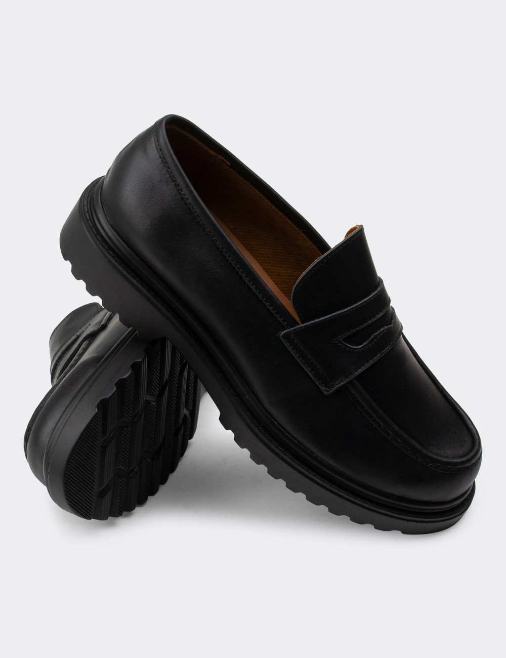 Hakiki Deri Siyah Loafer Kadın Ayakkabı - 01903ZSYHP02