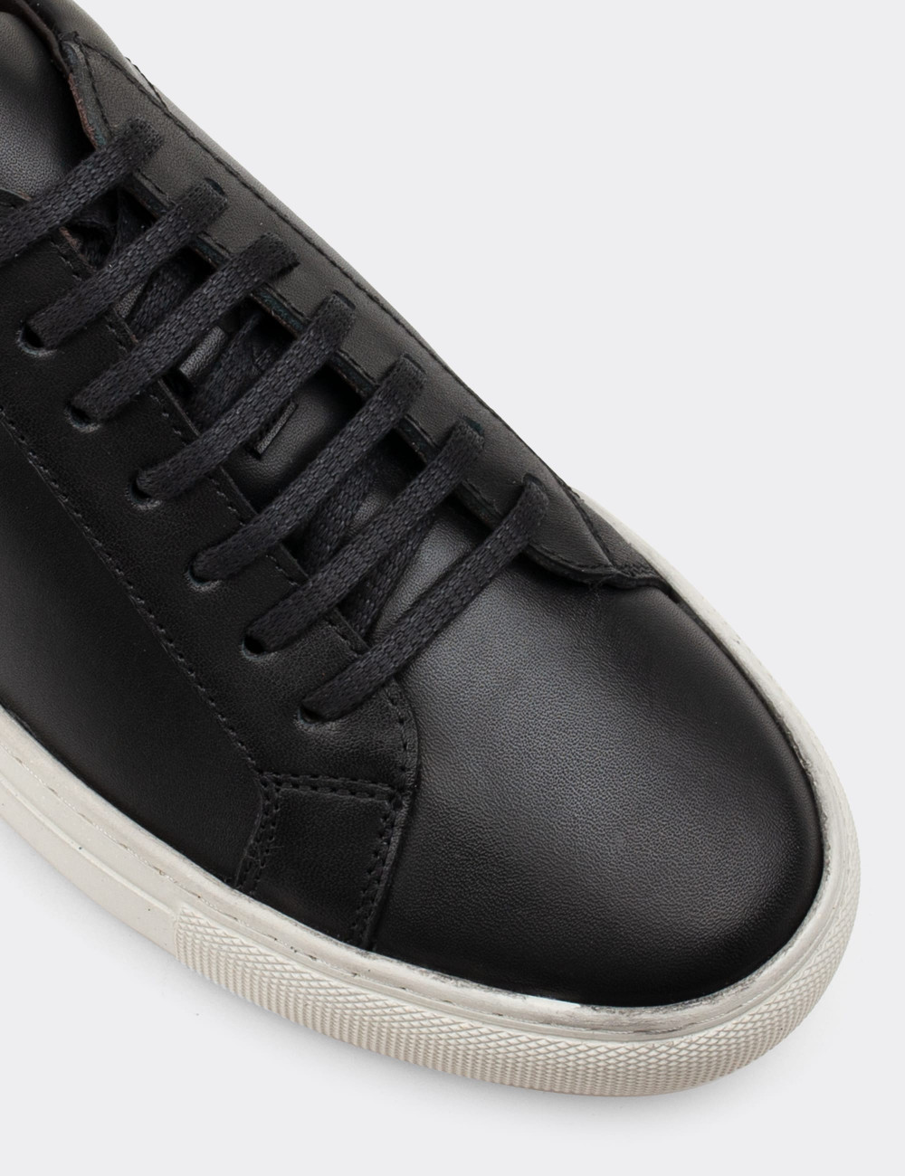 Hakiki Deri Siyah Sneaker Erkek Ayakkabı - 01681MSYHC07