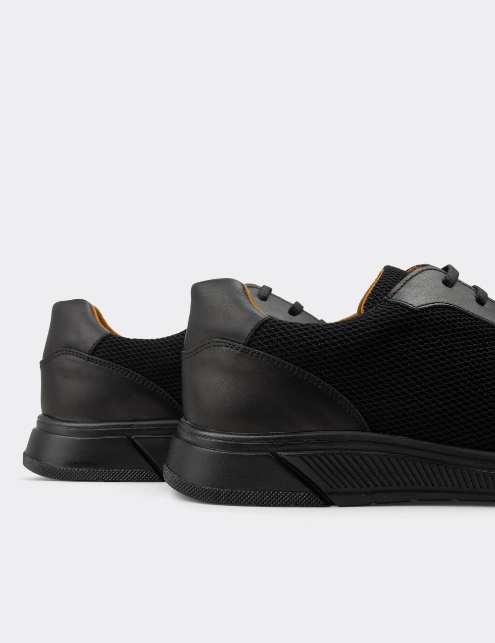 Siyah Sneaker Erkek Ayakkabı - 01879MSYHC01