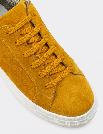 Hakiki Süet Sarı Sneaker Kadın Ayakkabı - Z1681ZSRIC02