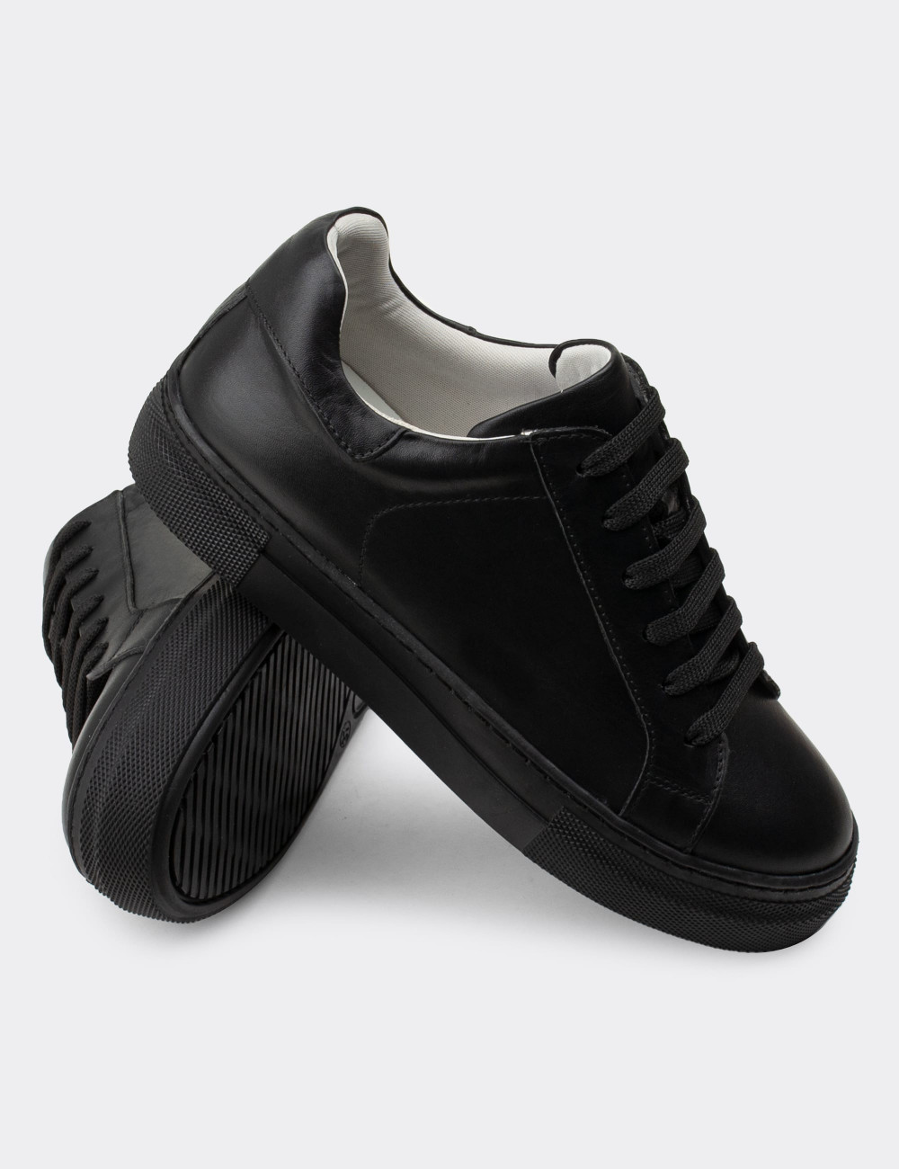 Hakiki Deri Siyah Sneaker Kadın Ayakkabı - Z1681ZSYHC01