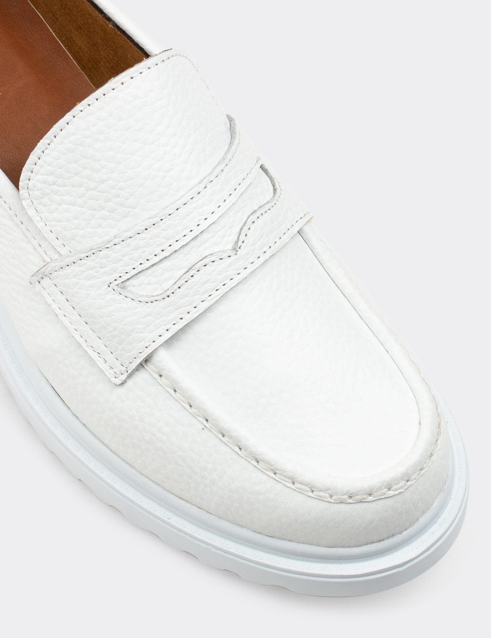 Hakiki Deri Beyaz Loafer Kadın Ayakkabı - 01903ZBYZP01