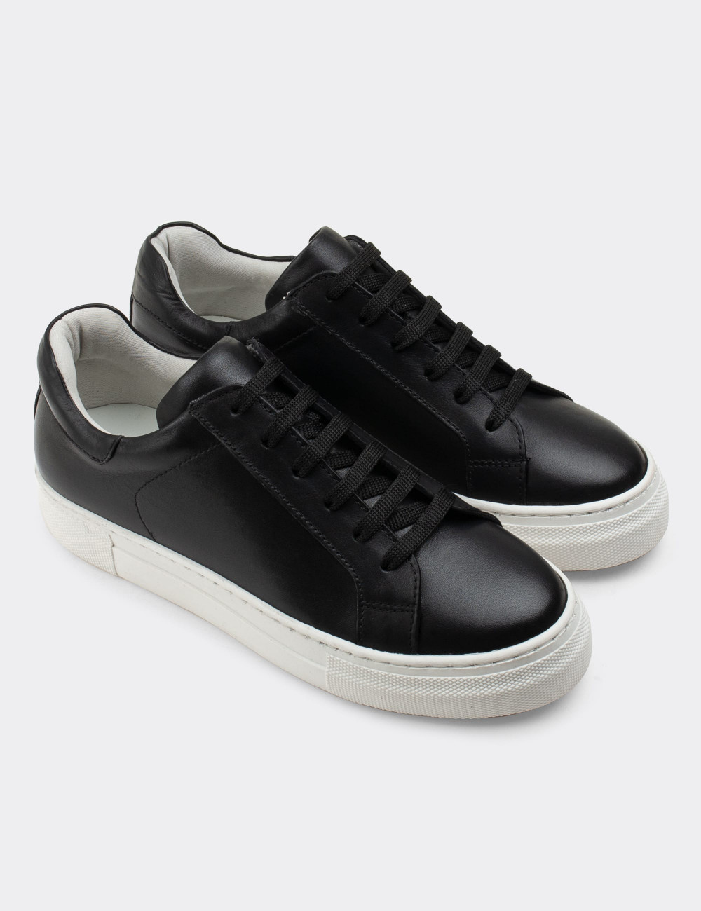 Hakiki Deri Siyah Sneaker Kadın Ayakkabı - Z1681ZSYHC02