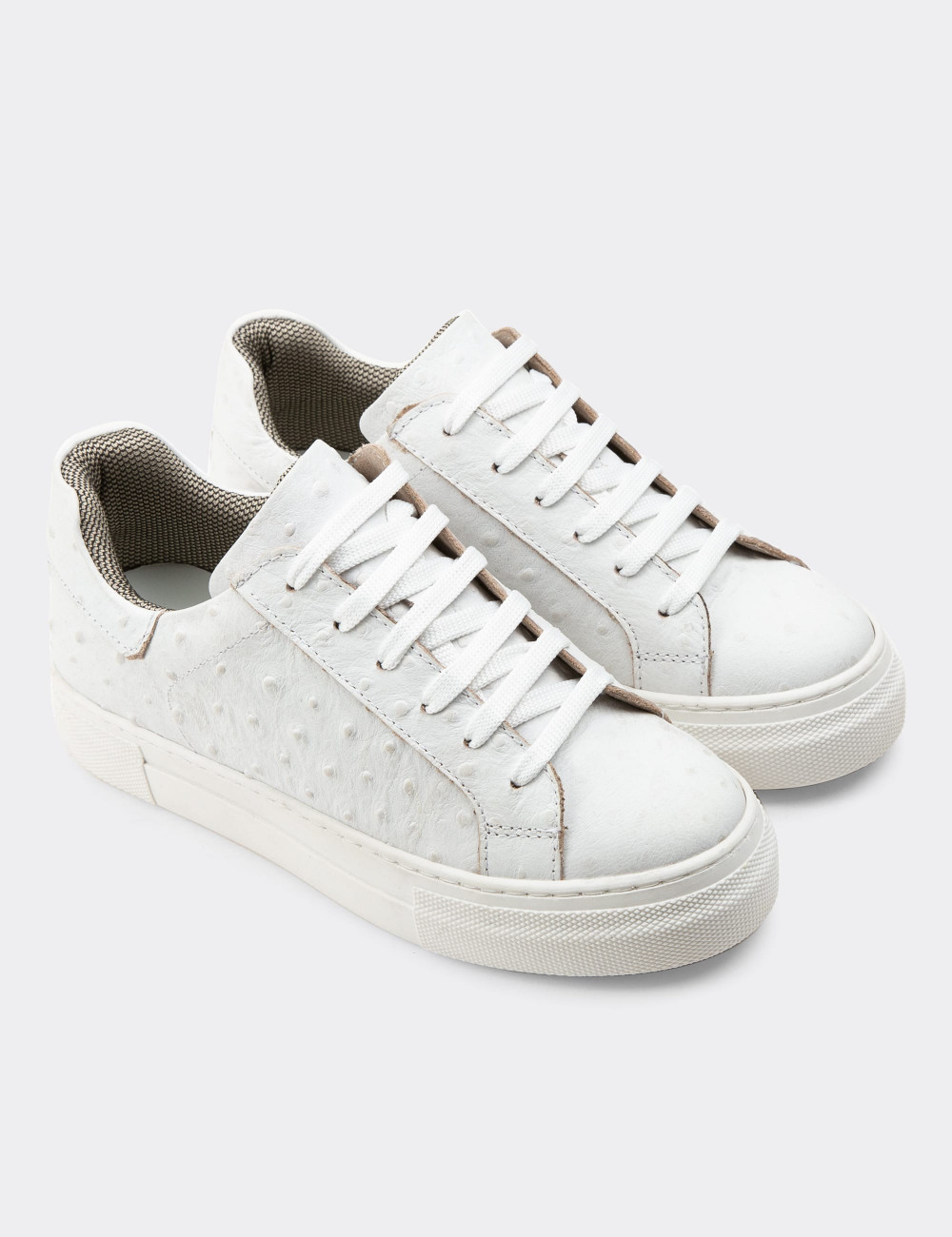 Hakiki Nubuk Beyaz Puantiyeli Sneaker Kadın Ayakkabı - Z1681ZBYZC03