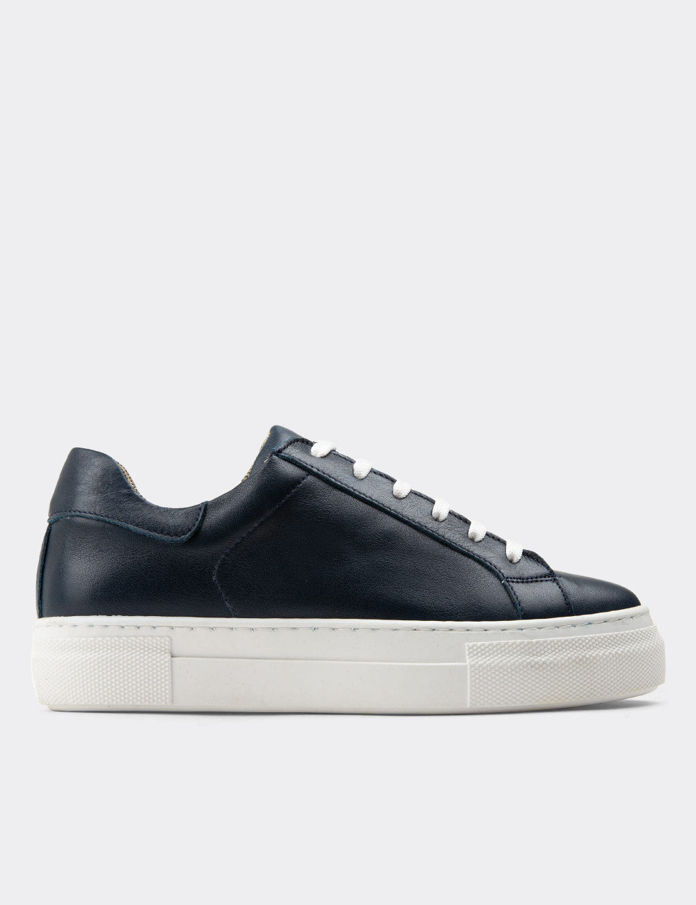 Hakiki Deri Koyu Lacivert Sneaker Kadın Ayakkabı - Z1681ZLCVC05