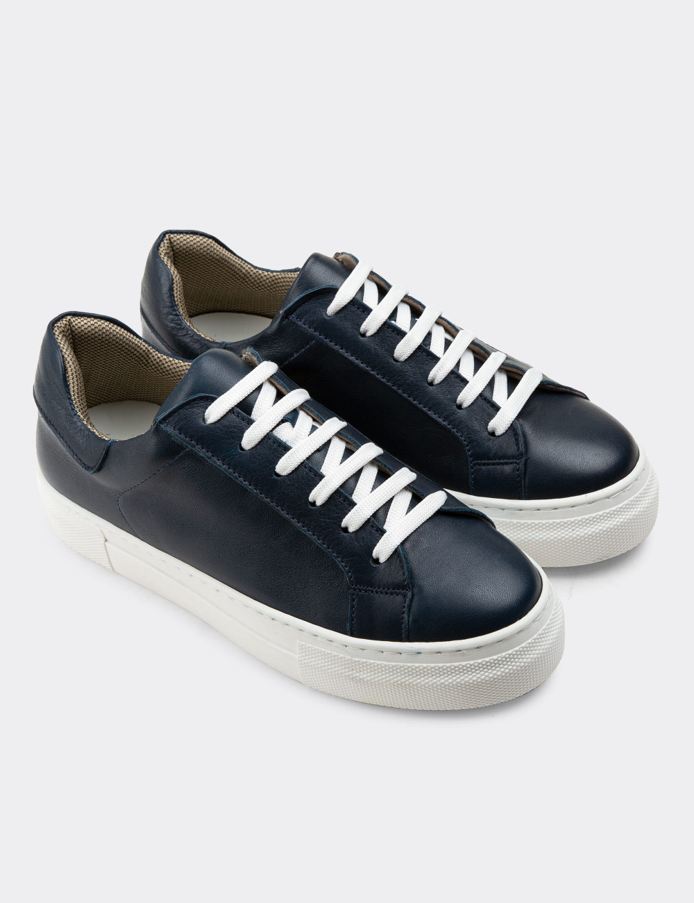 Hakiki Deri Koyu Lacivert Sneaker Kadın Ayakkabı - Z1681ZLCVC05