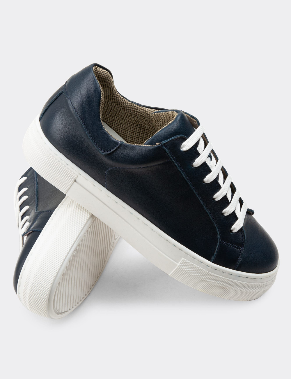 Hakiki Deri Koyu Lacivert Sneaker Kadın Ayakkabı - Z1681ZLCVC05