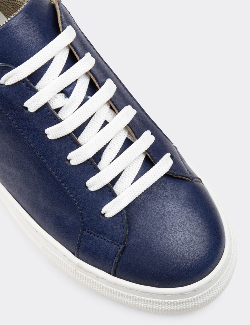 Hakiki Deri Lacivert Sneaker Kadın Ayakkabı - Z1681ZLCVC04