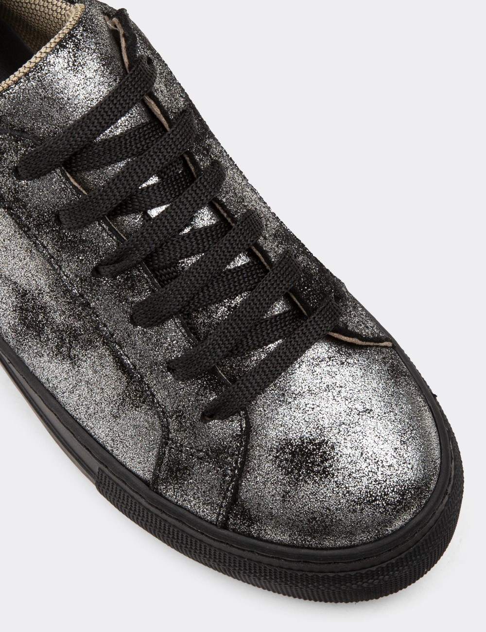 Hakiki Deri Gümüş Rengi Sneaker Kadın Ayakkabı - Z1681ZGMSC01