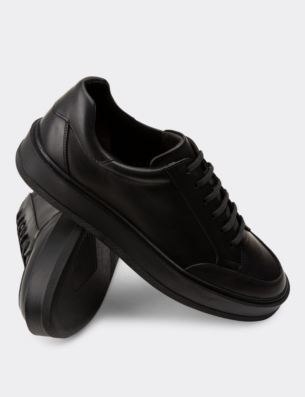 Hakiki Deri Siyah Sneaker Erkek Ayakkabı - 01882MSYHP02