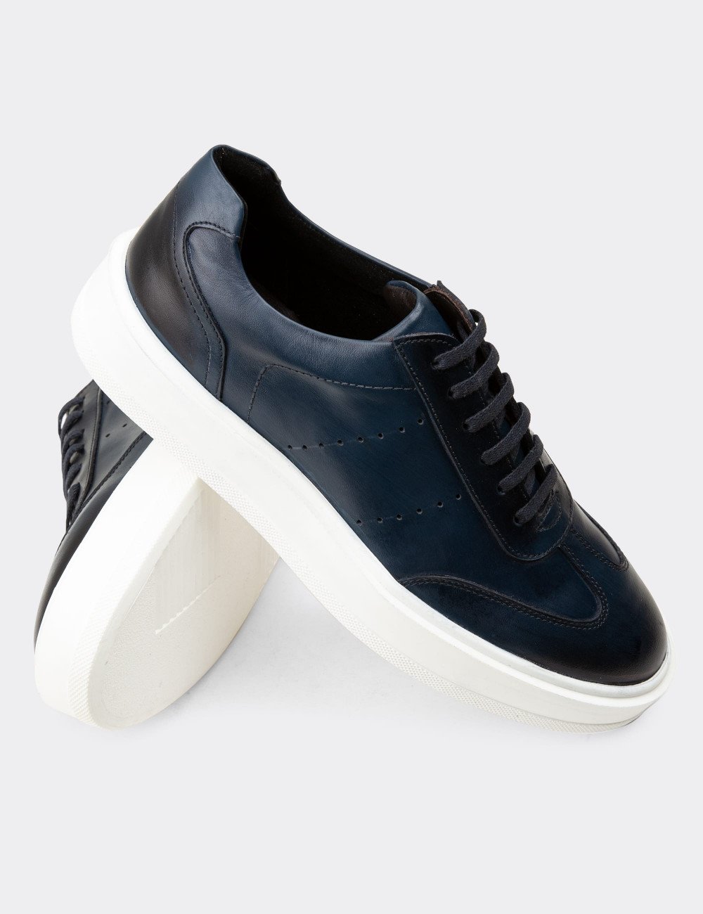 Hakiki Deri Lacivert Sneaker Erkek Ayakkabı - 01881MLCVP01