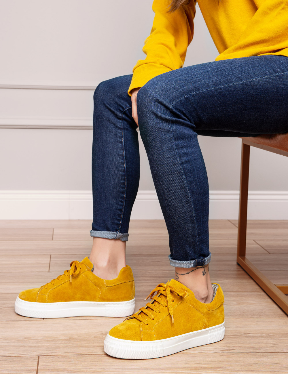 Hakiki Süet Sarı Sneaker Kadın Ayakkabı - Z1681ZSRIC02