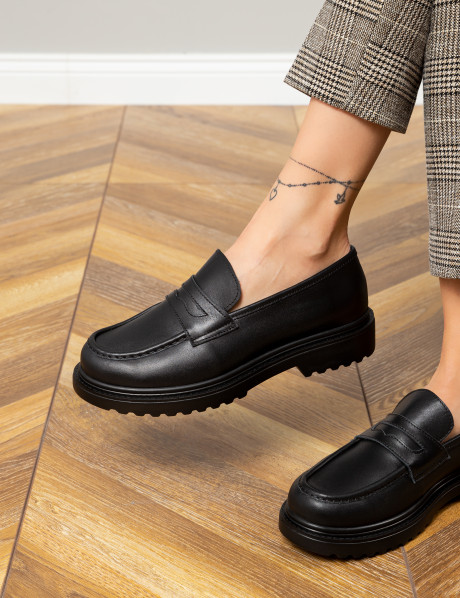 Hakiki Deri Siyah Loafer Kadın Ayakkabı