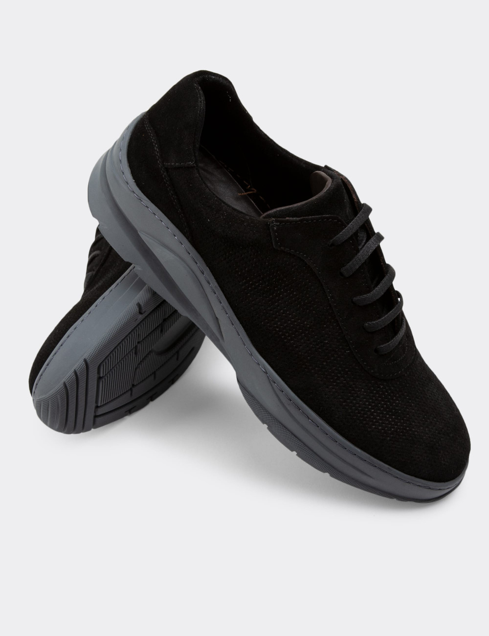 Hakiki Süet Siyah Sneaker Erkek Ayakkabı - 01879MSYHC02