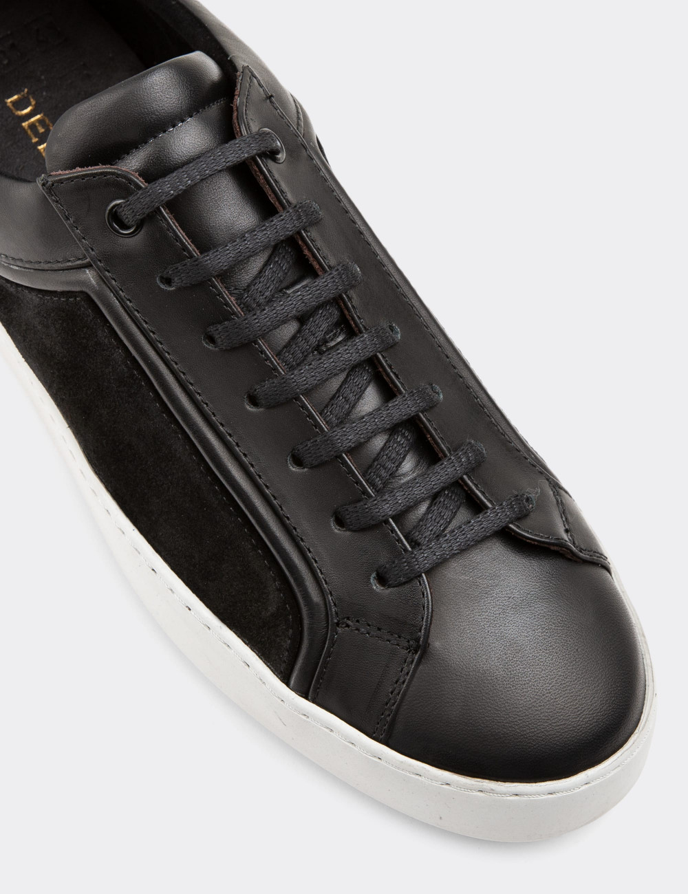 Hakiki Süet Siyah Sneaker Erkek Ayakkabı - 01877MSYHP02
