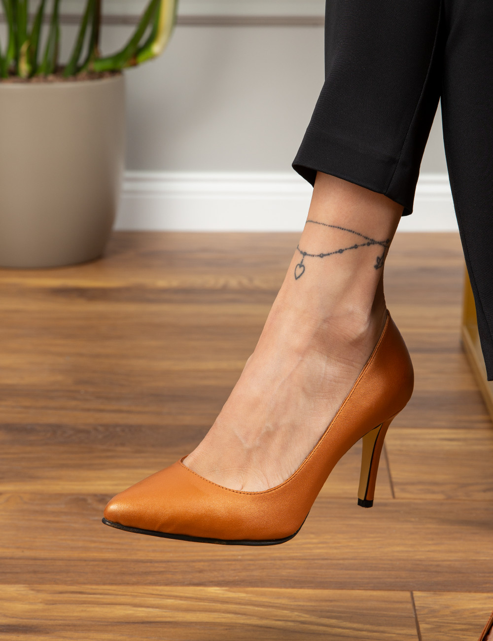 Hakiki Deri Bronz Rengi Stiletto Kadın Topuklu Ayakkabı - D2029ZBRNM01