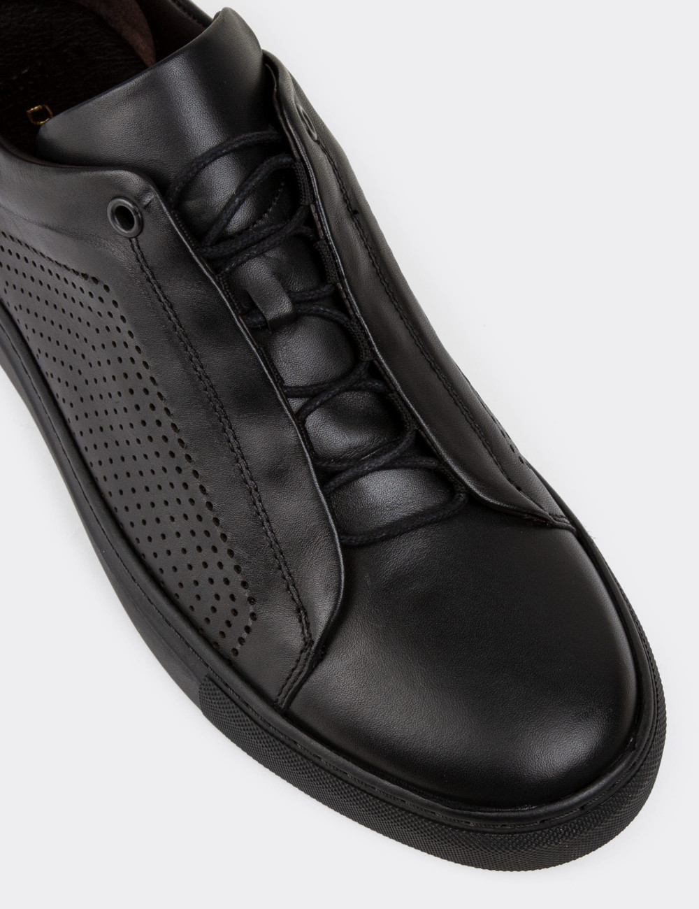 Hakiki Deri Siyah Sneaker Erkek Ayakkabı - 01834MSYHC02