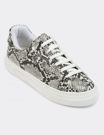 Hakiki Deri Beyaz Sneaker Kadın Ayakkabı - Z1681ZBYZC08
