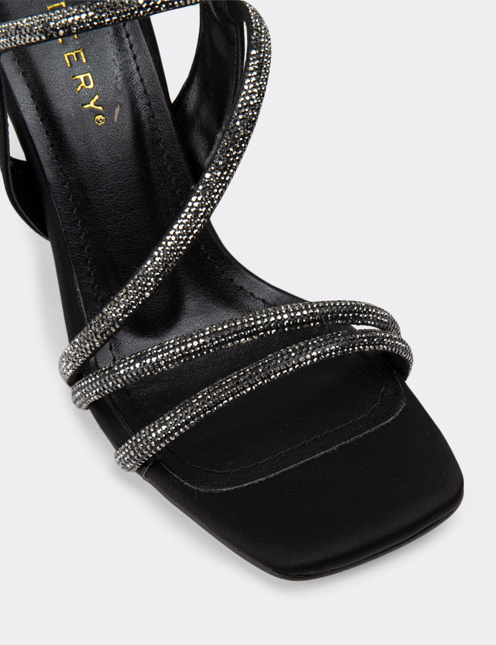 Siyah Topuklu Kadın Taşlı Abiye Ayakkabı - K0544ZSYHM01