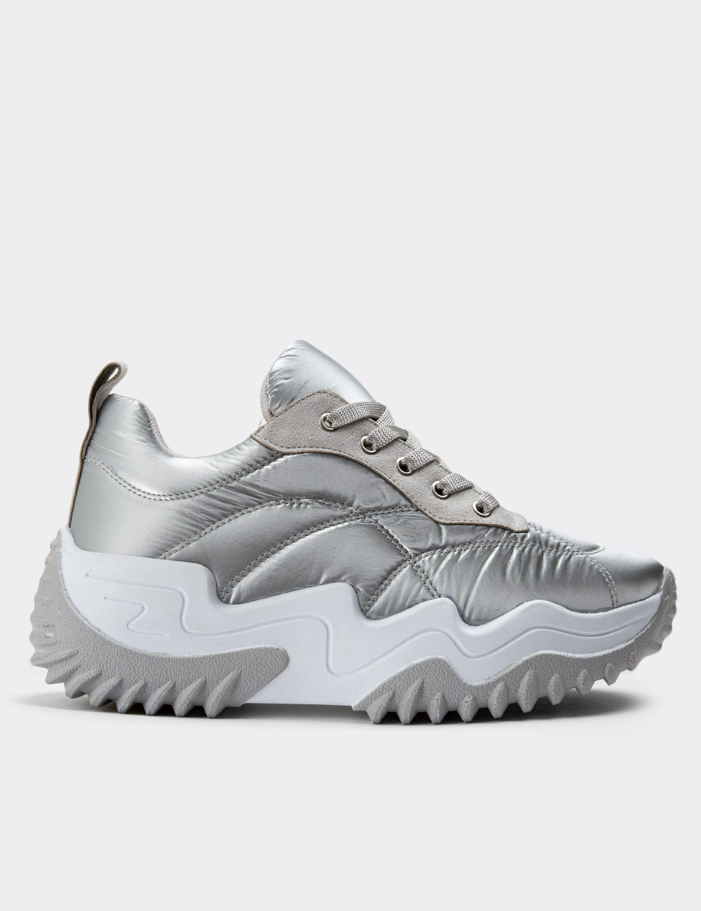 Gümüş Rengi Sneaker Kadın Ayakkabı - K0028ZGMSC01