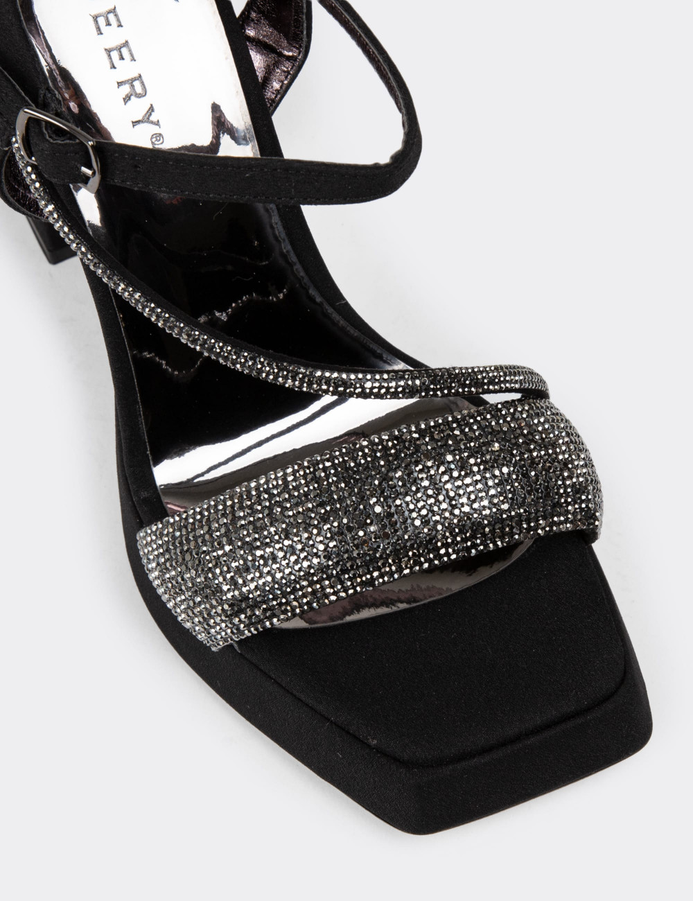 Siyah Platform Topuklu Taşlı Kadın Abiye Ayakkabı - K0304ZSYHM01