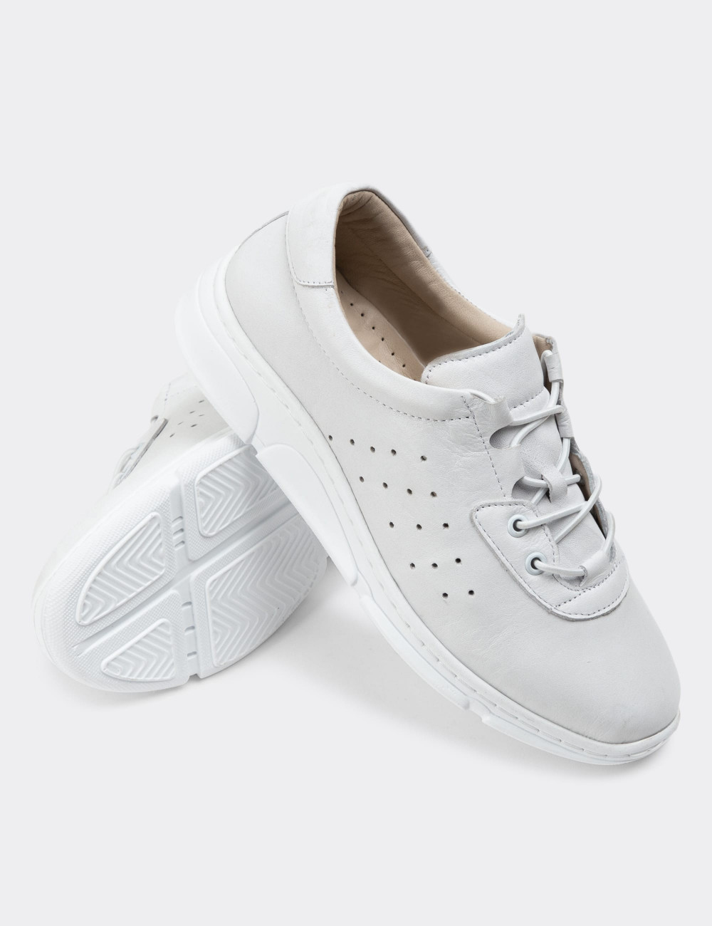 Hakiki Deri Beyaz Sneaker Kadın Ayakkabı - SE405ZBYZP01