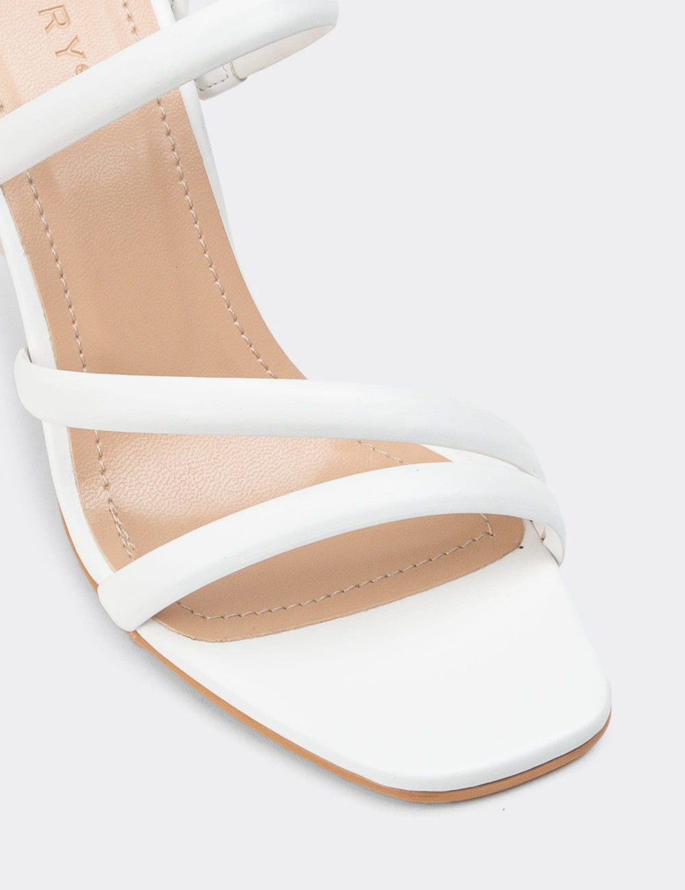 Beyaz Topuklu Kadın Ayakkabı - N2222ZBYZM01
