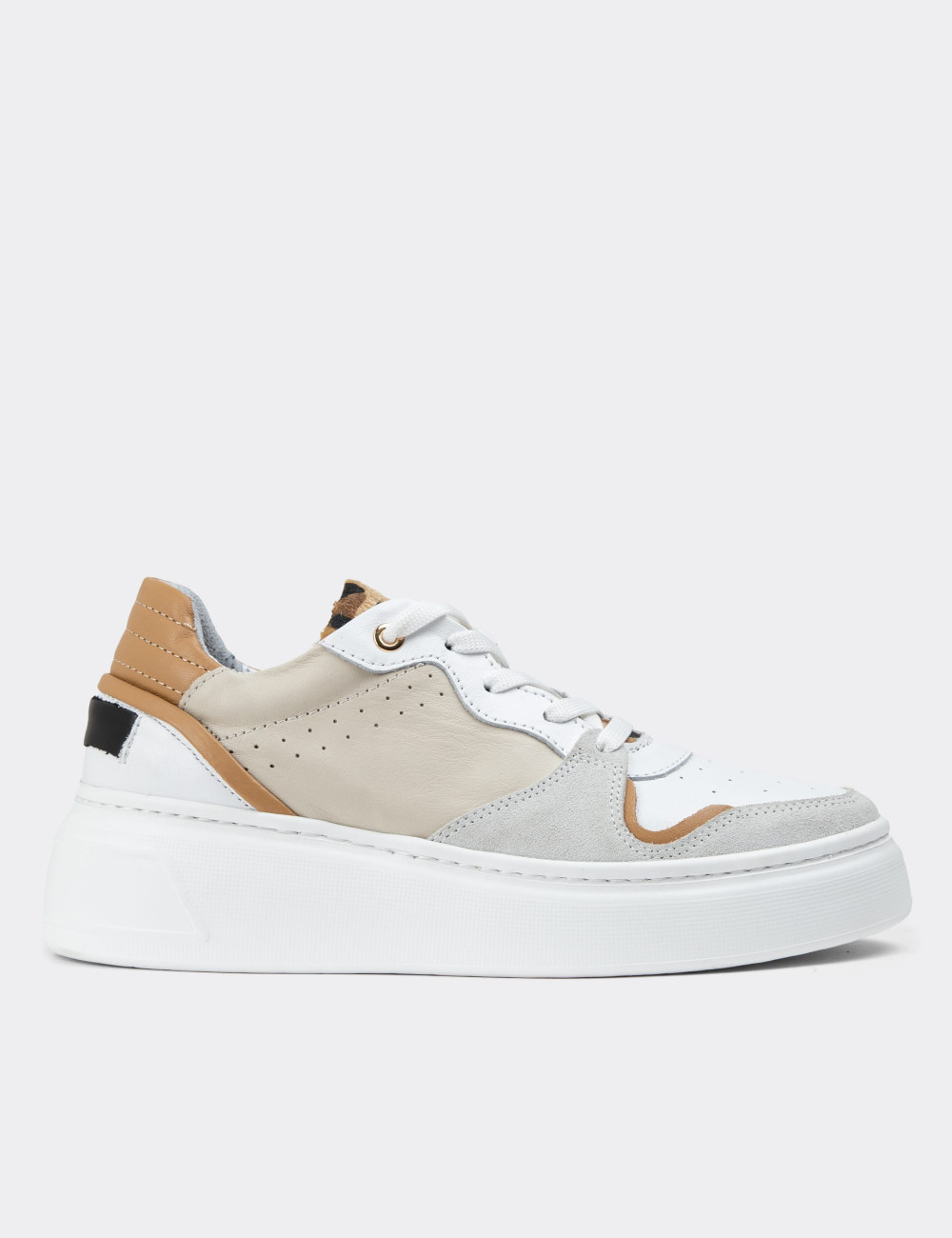 Hakiki Deri Beyaz Sneaker Kadın Ayakkabı - R6510ZBYZE01