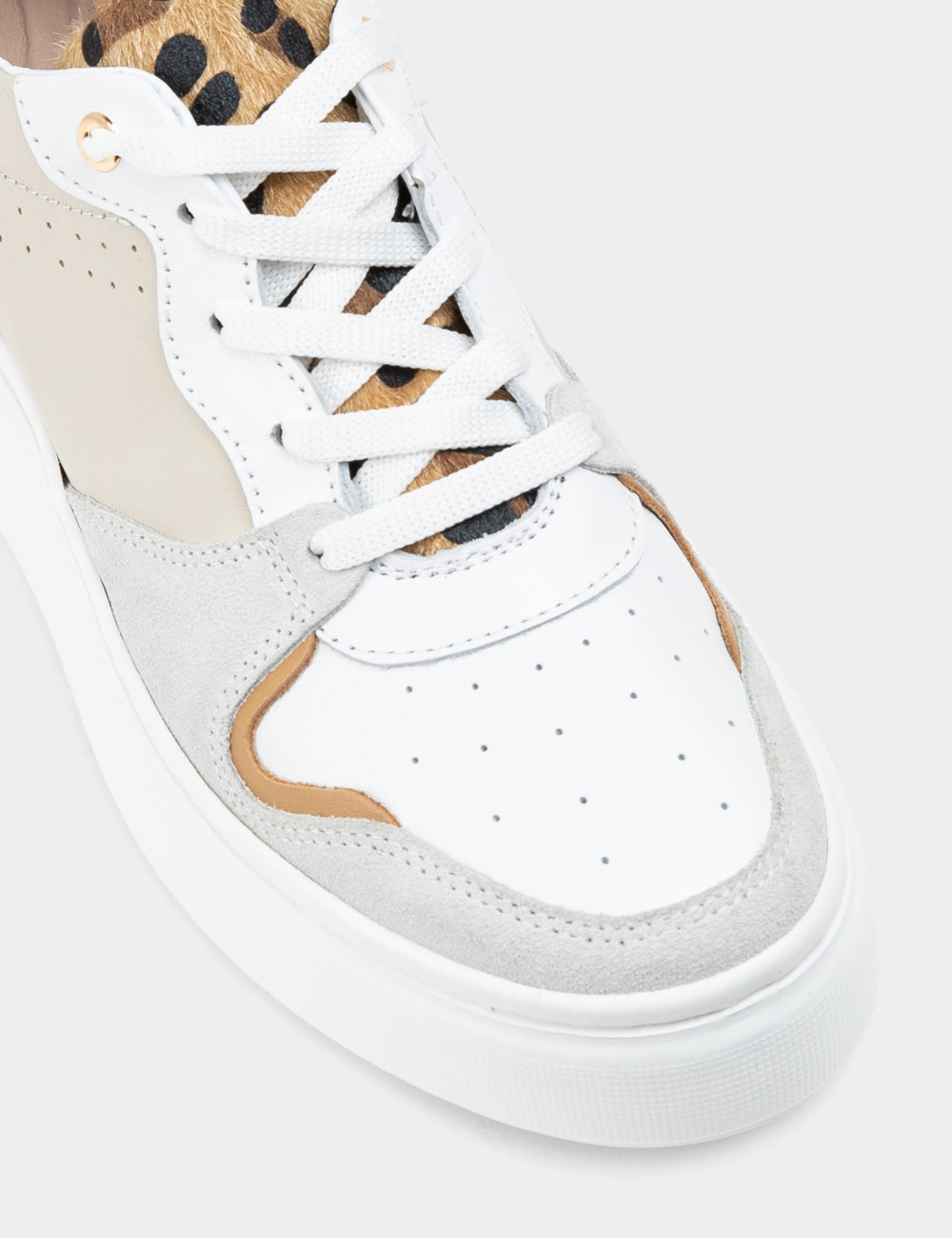Hakiki Deri Beyaz Sneaker Kadın Ayakkabı - R6510ZBYZE01