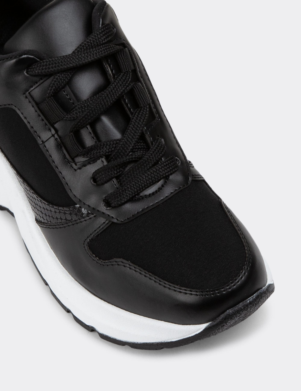 Siyah Sneaker Kadın Ayakkabı - KS879ZSYHP01