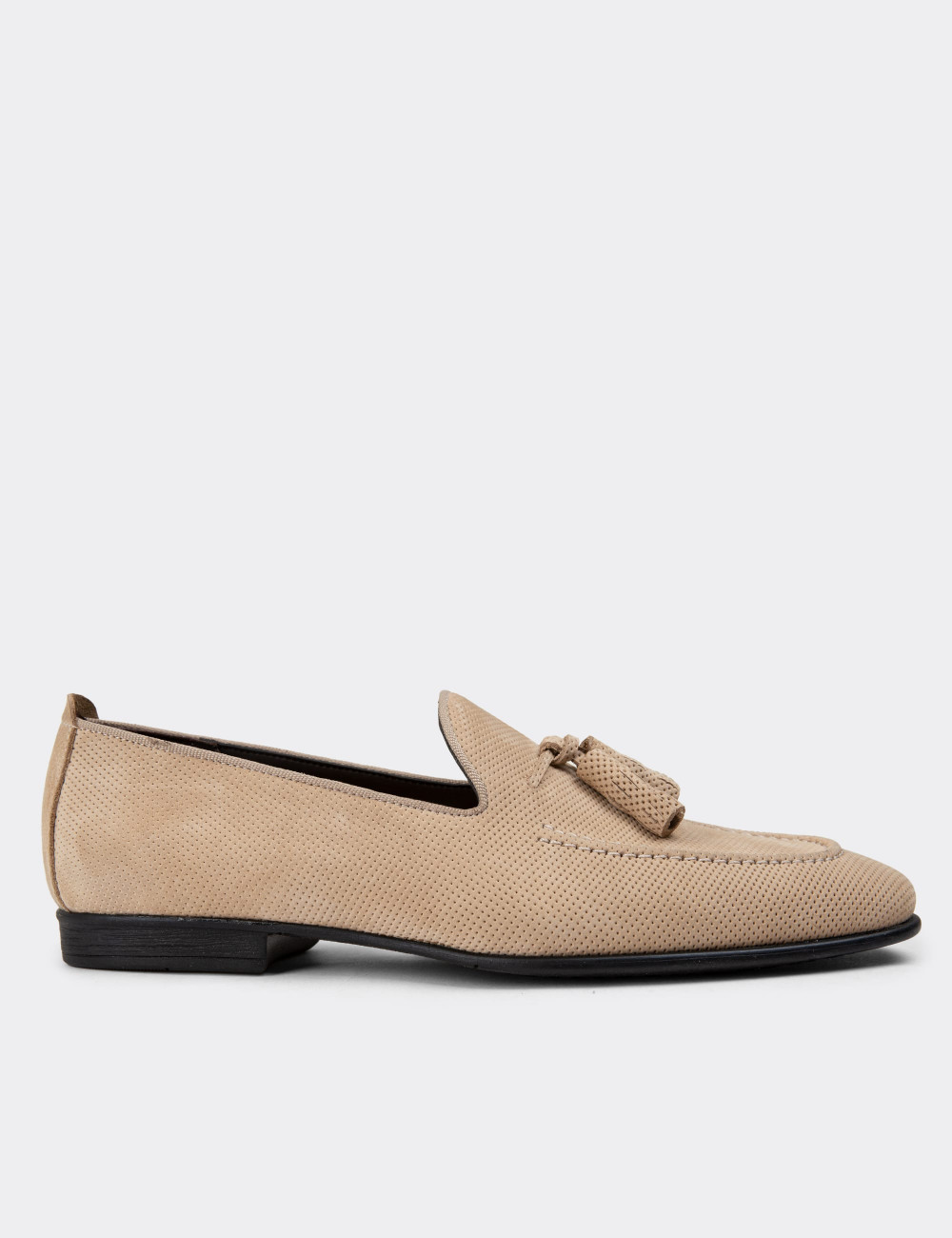 Hakiki Nubuk Bej Rengi Püsküllü Erkek Loafer - 01702MBEJC01
