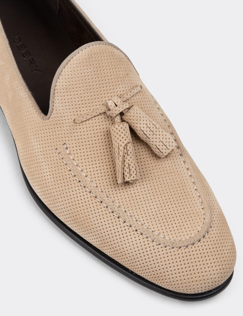 Hakiki Nubuk Bej Rengi Püsküllü Erkek Loafer - 01702MBEJC01